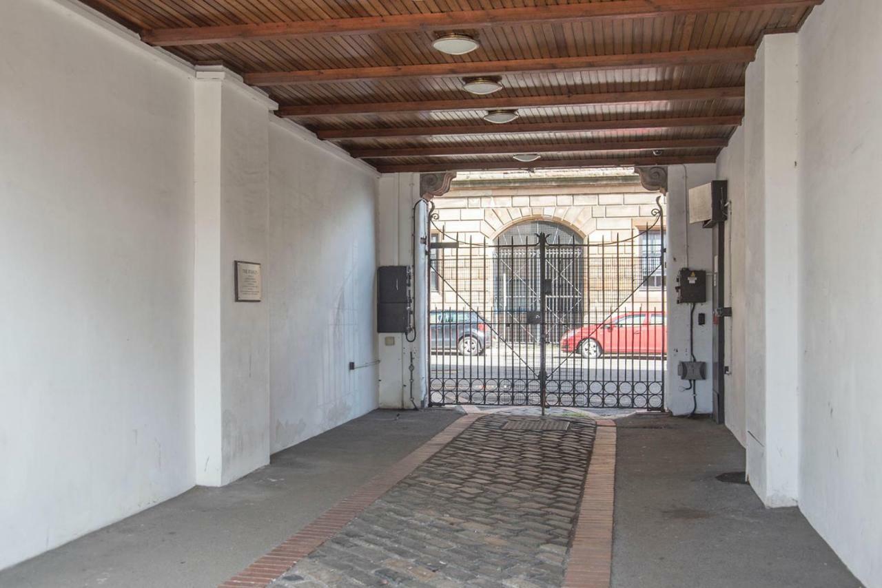 Fabulous Stylish Flat In Merchant City & Free Secure Parking Glasgow Eksteriør bilde